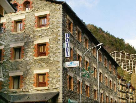 Hotel Arinsal Bagian luar foto