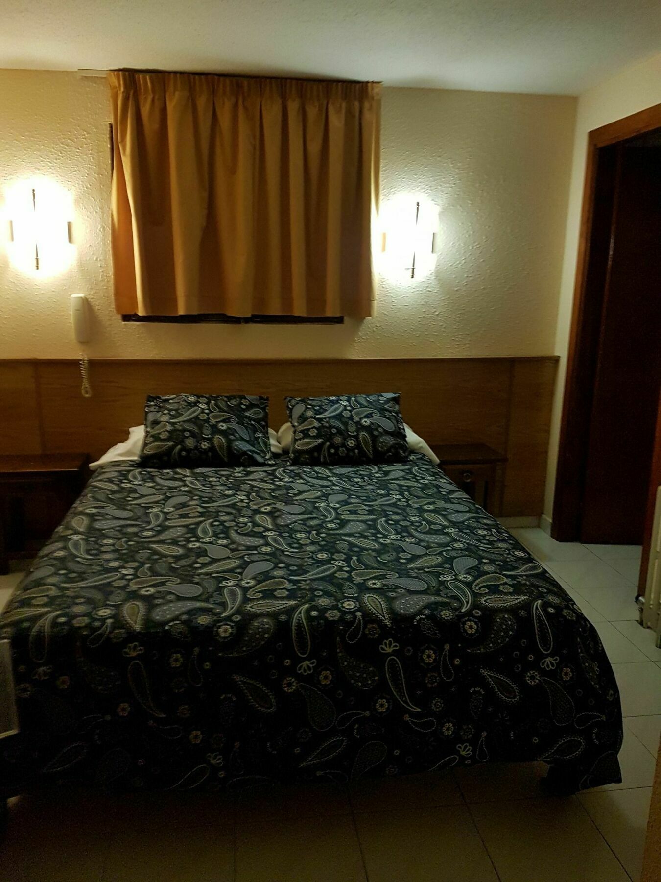 Hotel Arinsal Bagian luar foto