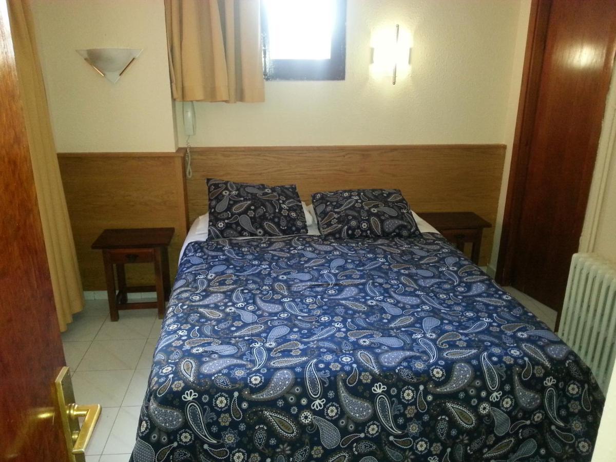 Hotel Arinsal Ruang foto