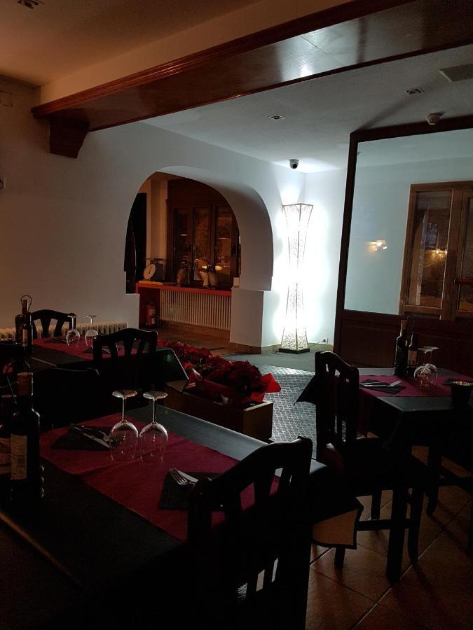 Hotel Arinsal Ruang foto